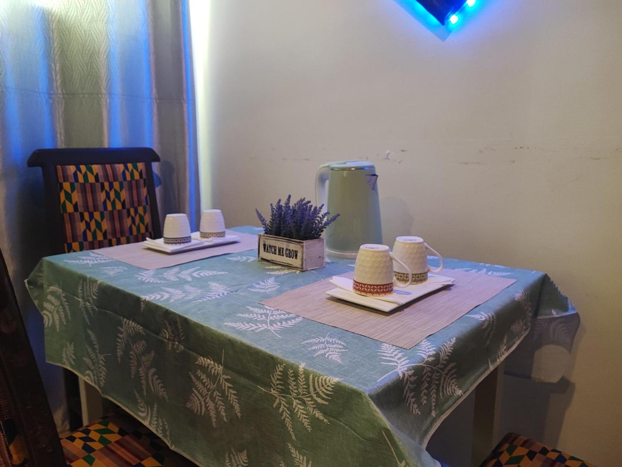 Ellisa Hospitality And Spa Hotel Accra Bagian luar foto